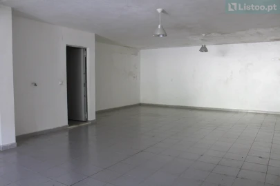 Moradia T3 para Venda em Agualva e Mira-Sintra