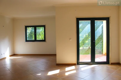 Moradia T3 para Venda em Agualva e Mira-Sintra