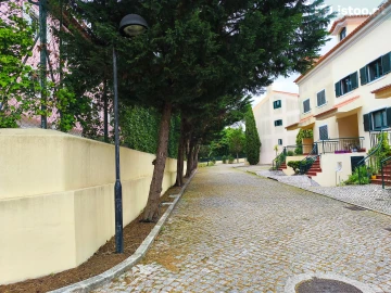 Moradia T3 para Venda em Agualva e Mira-Sintra