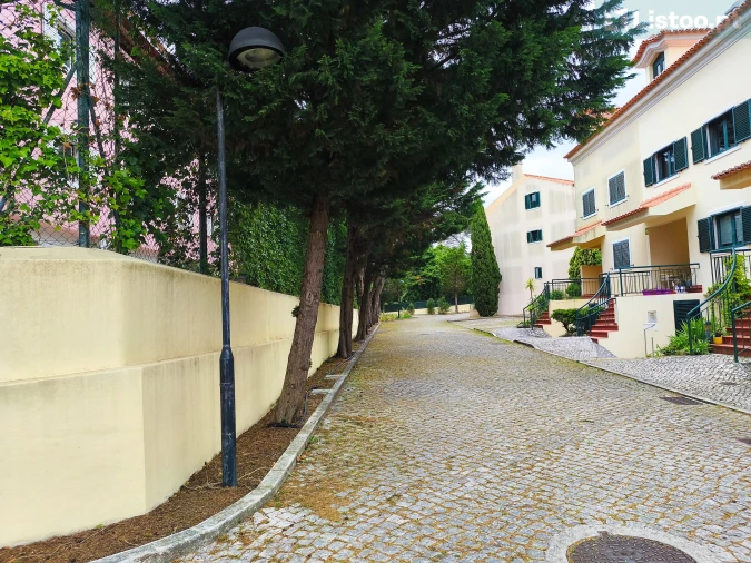 Moradia T3 para Venda em Agualva e Mira-Sintra Foto 37