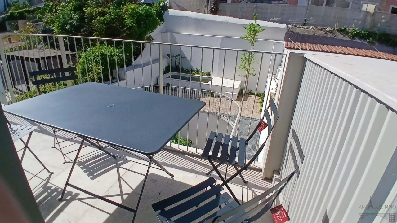 Apartamento T2 para Venda em Santo António Foto 2