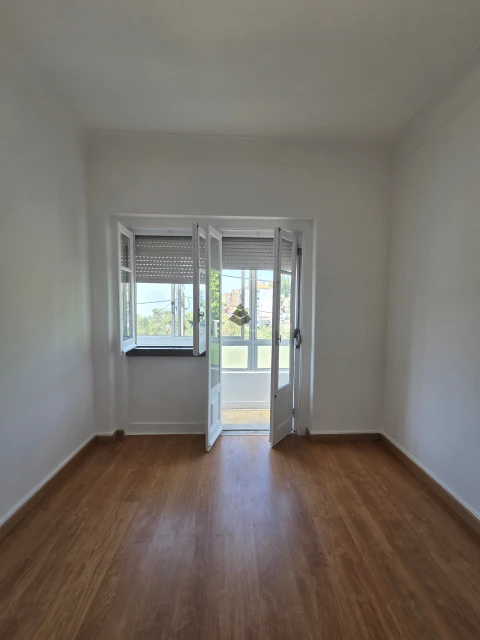 Apartamento T4 para Venda em Rio de Mouro