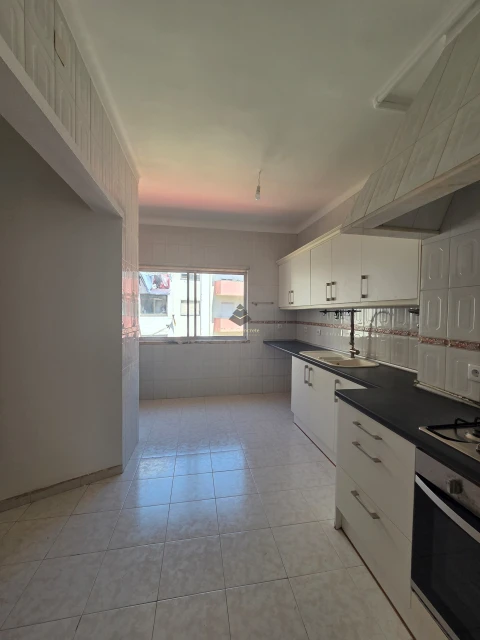 Apartamento T4 para Venda em Rio de Mouro