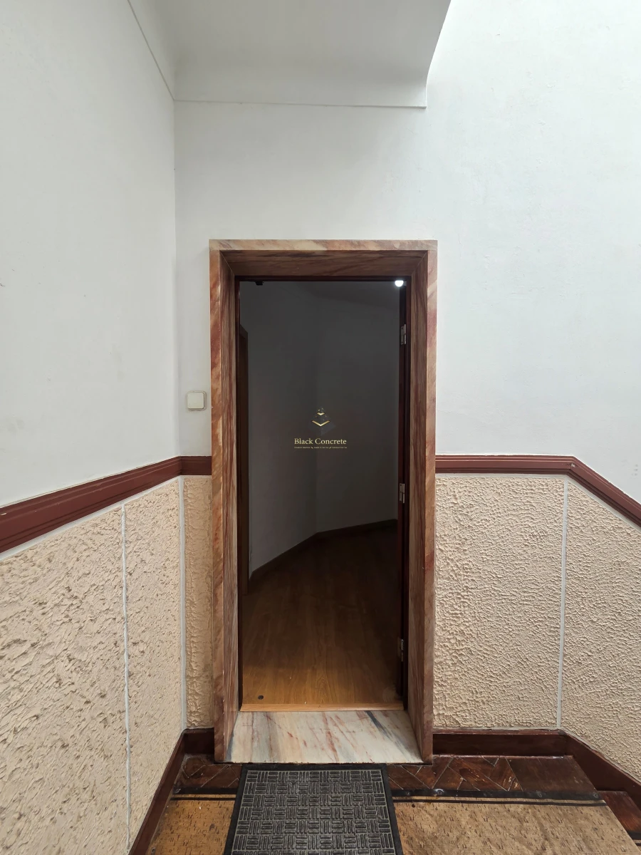 Apartamento T4 para Venda em Rio de Mouro Foto 25