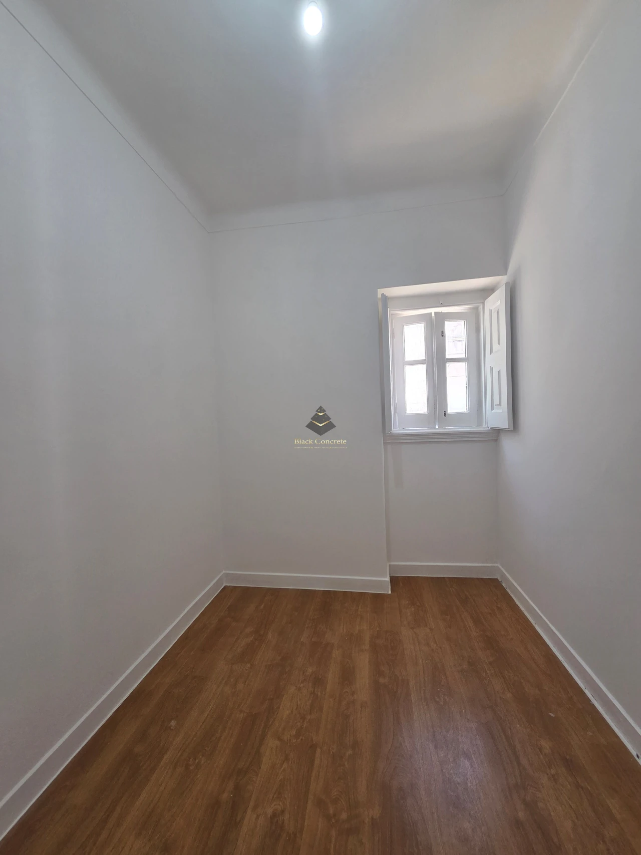 Apartamento T4 para Venda em Rio de Mouro Foto 14
