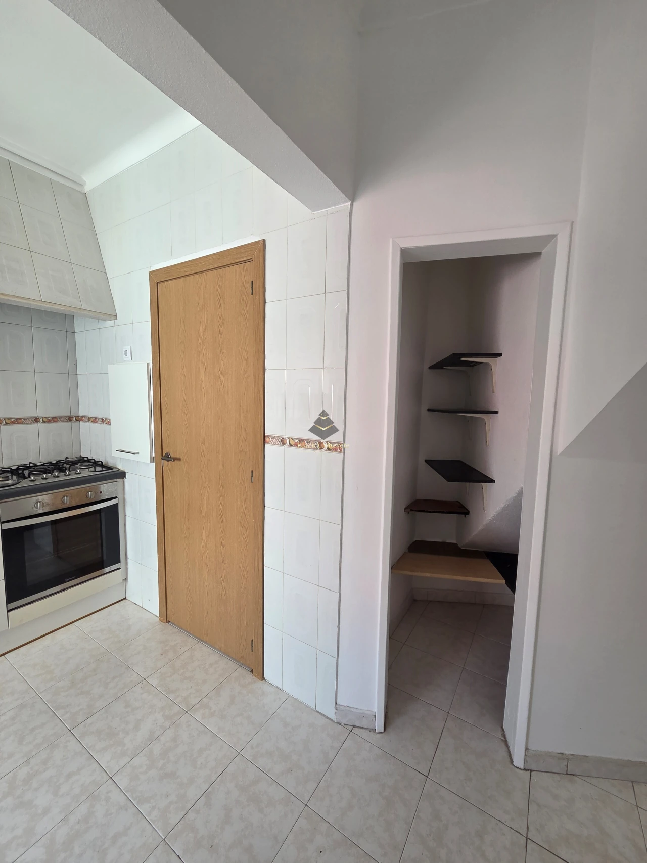 Apartamento T4 para Venda em Rio de Mouro Foto 9