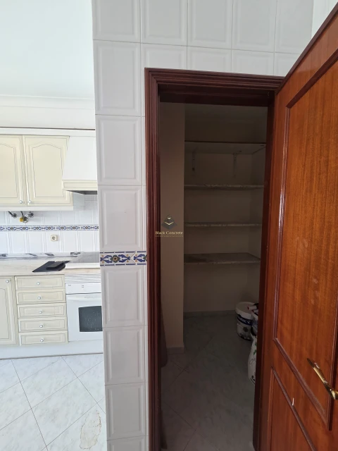 Apartamento T2 para Venda em Algueirão-Mem Martins