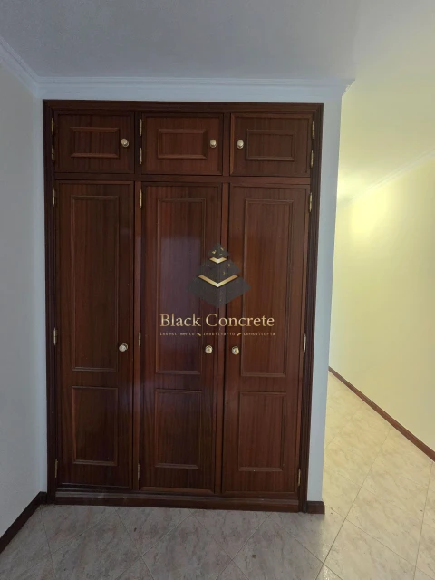 Apartamento T2 para Venda em Algueirão-Mem Martins