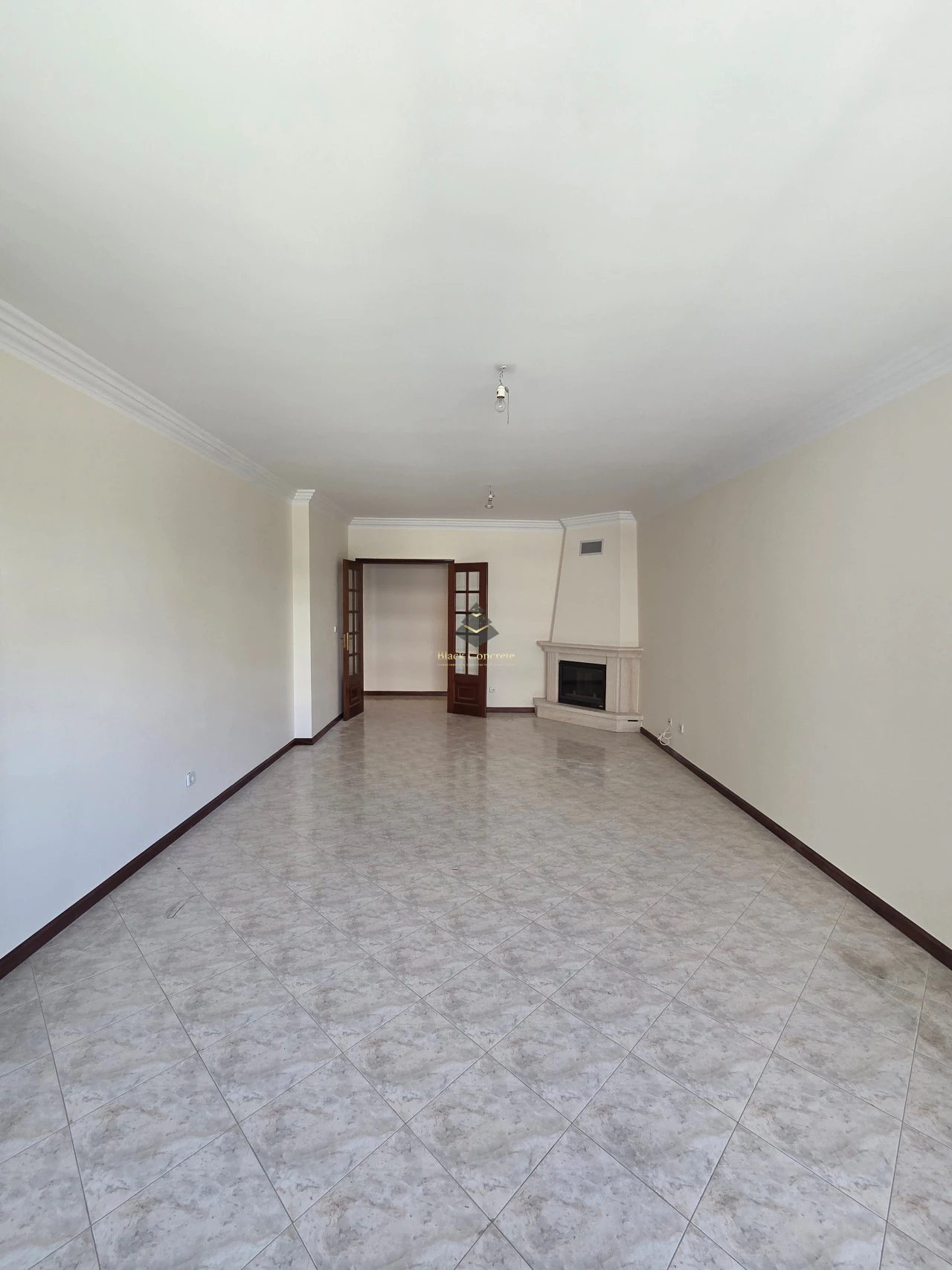 Apartamento T2 para Venda em Algueirão-Mem Martins Foto 1