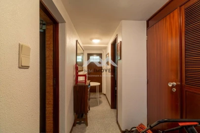 Moradia T4 para Venda em Campanhã