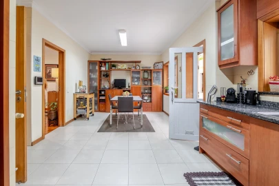 Moradia T4 para Venda em Vila Nova da Telha