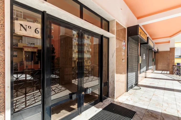 Apartamento T2 para Venda em Algueirão-Mem Martins Foto 4