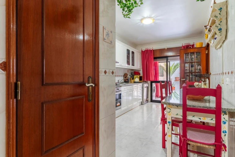 Apartamento T2 para Venda em Algueirão-Mem Martins Foto 10