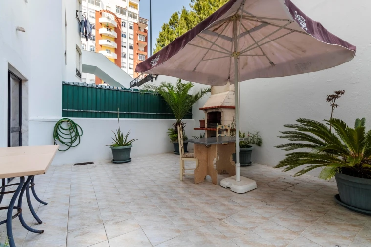 Apartamento T2 para Venda em Algueirão-Mem Martins Foto 22