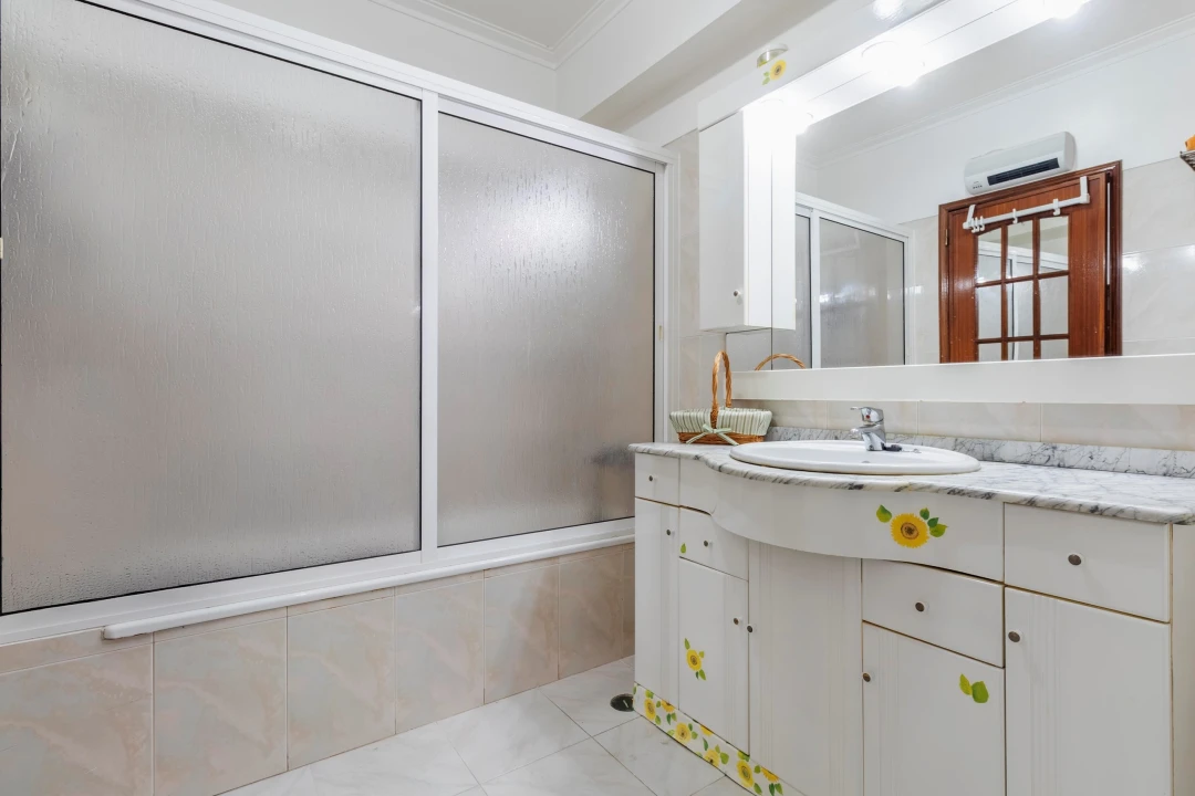 Apartamento T2 para Venda em Algueirão-Mem Martins Foto 35