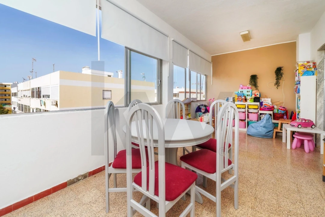 Apartamento T2 para Venda em Olhão Foto 3