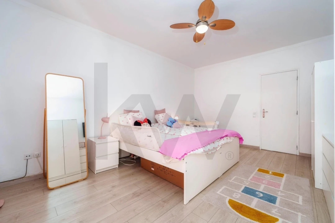 Apartamento T2 para Venda em Olhão Foto 9