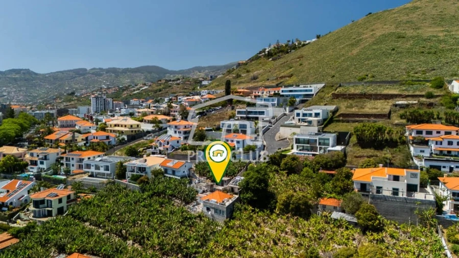 Moradia T2 para Venda em São Martinho Foto 24