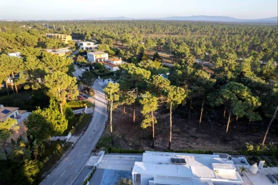 Terreno para Venda em Charneca de Caparica e Sobreda