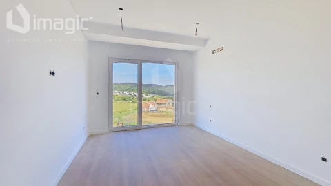 Moradia T4 para Venda em Mafra