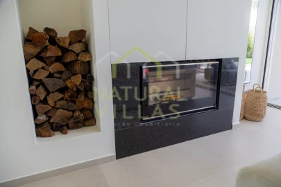 Moradia T3 para Venda em Santa Barbara de Nexe