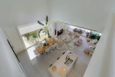 Moradia T3 para Venda em Santa Barbara de Nexe