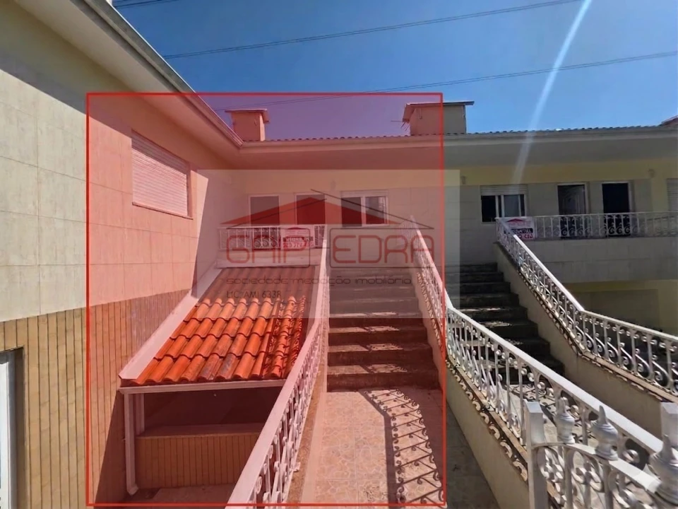 Moradia T2 para Venda em Abragão Foto 2