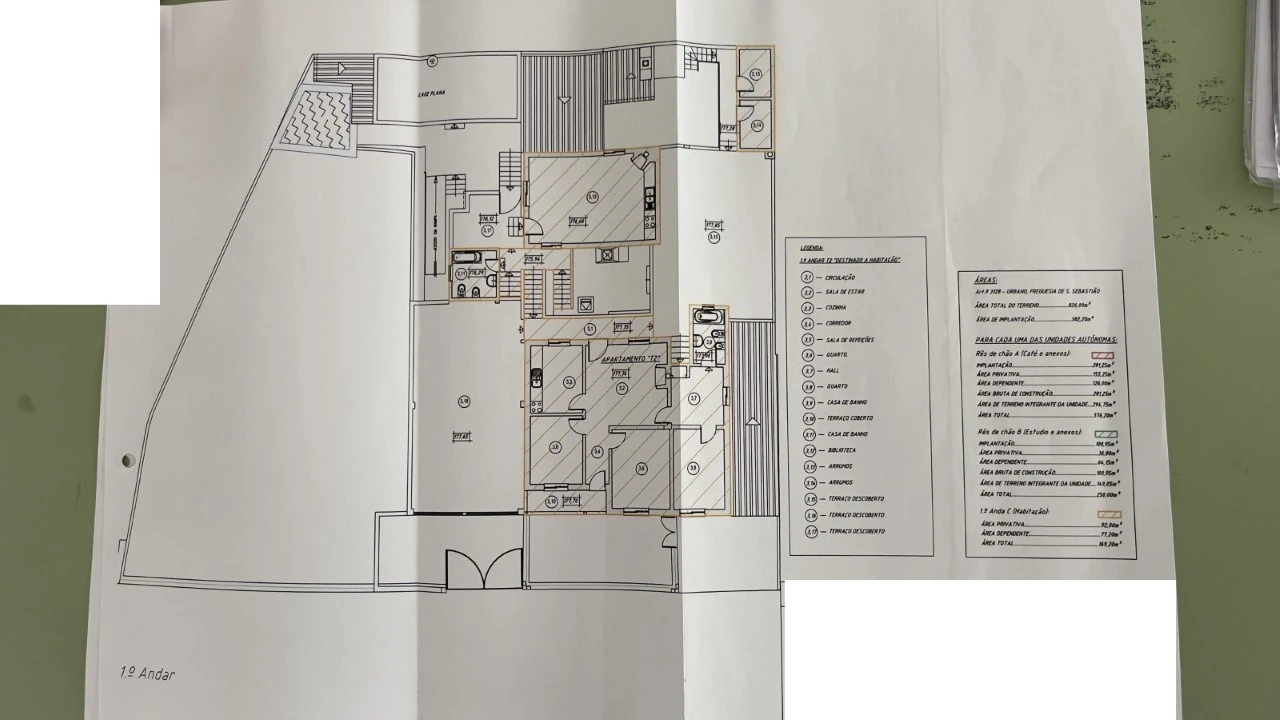 Moradia T4 para Venda em Loule (São Sebastião) Planta 2
