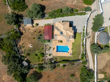Moradia T3 para Venda em Loule (São Clemente)