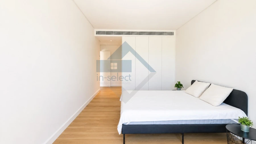 Apartamento T1 para Venda em Quarteira Foto 8