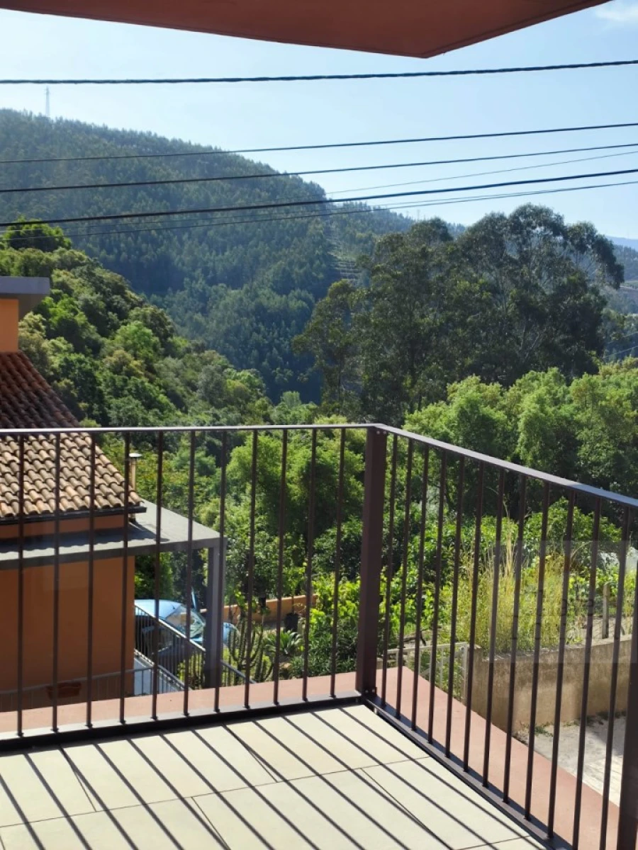 Apartamento T2 para Venda em Santo Antonio dos Olivais Foto 19