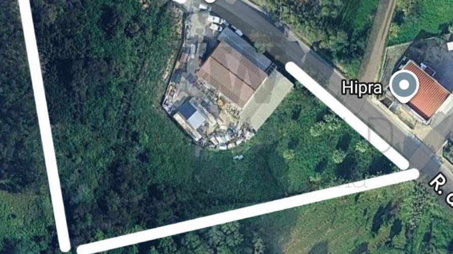 Armazém para Venda em Igreja Nova e Cheleiros