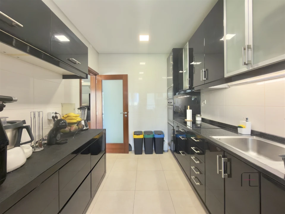 Moradia T3 para Venda em Mindelo Foto 10
