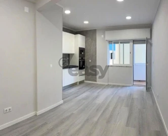 Apartamento T1 para Venda em Venteira