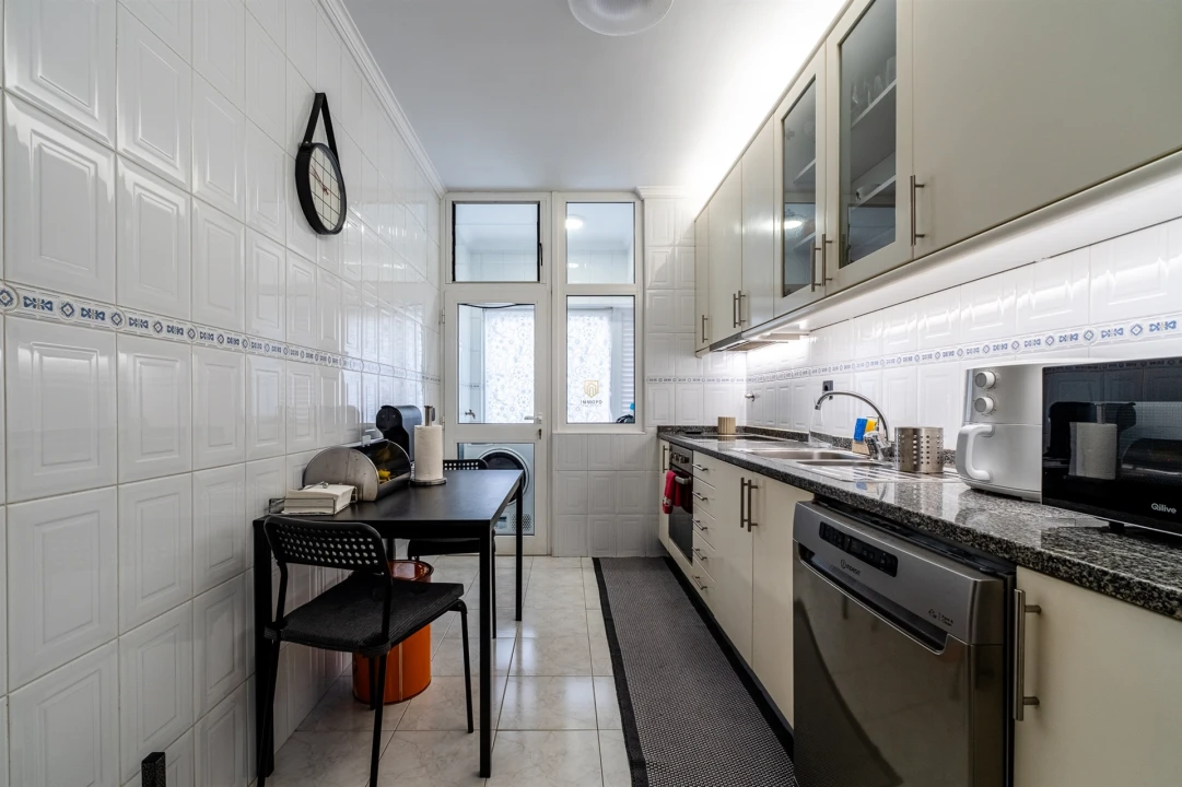 Apartamento T2 para Venda em Rio Tinto Foto 9