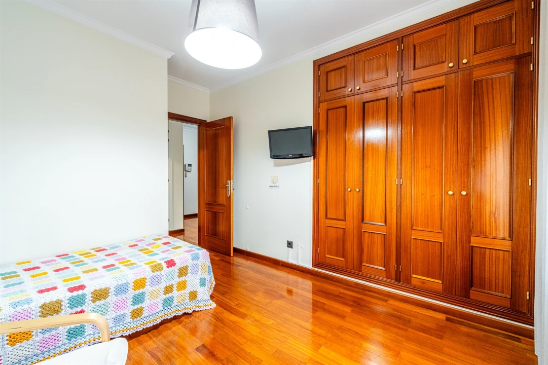 Apartamento T2 para Venda em Rio Tinto Foto 16