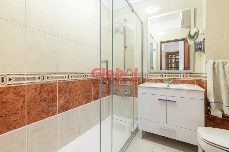 Apartamento T3 para Venda em Viseu Foto 6