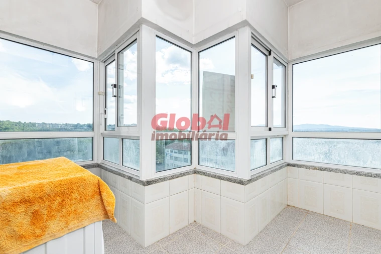 Apartamento T3 para Venda em Viseu Foto 9