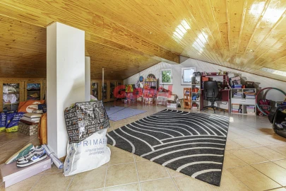 Moradia T4 para Venda em Rio de Loba