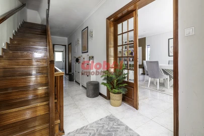 Moradia T4 para Venda em Rio de Loba