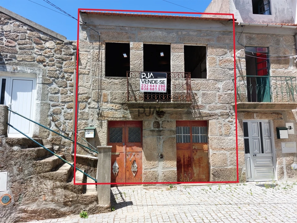 Moradia T0 para Venda em Vila Cortes da Serra Foto 1