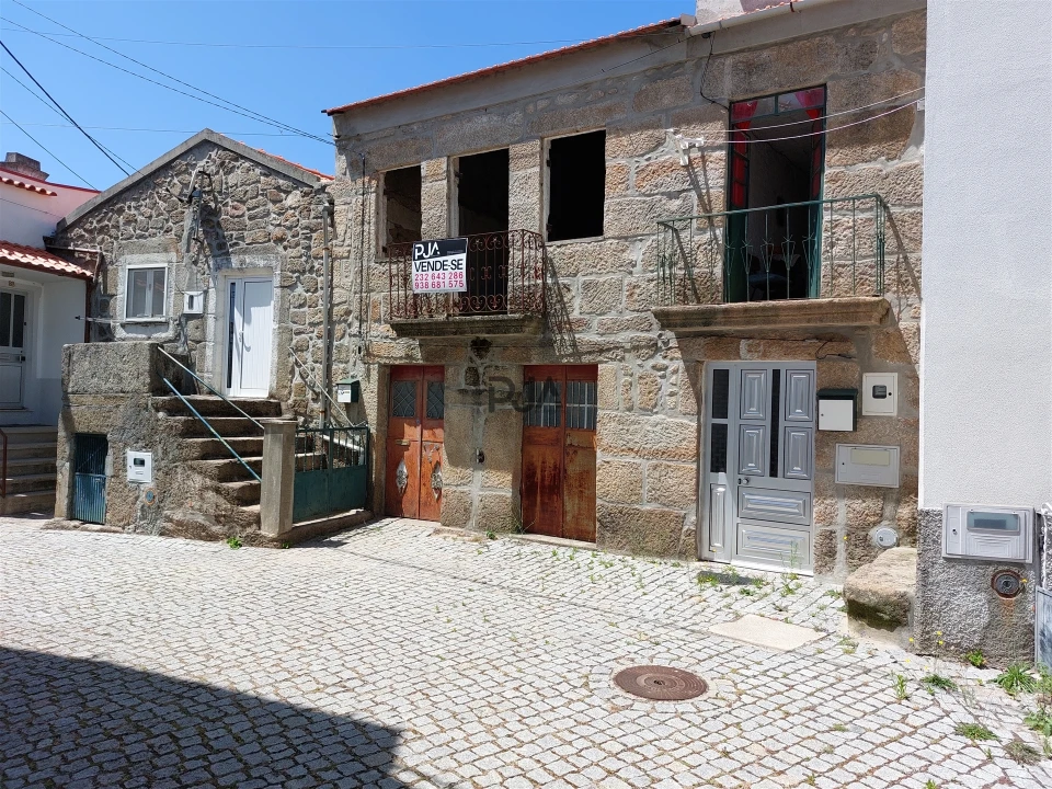 Moradia T0 para Venda em Vila Cortes da Serra Foto 3