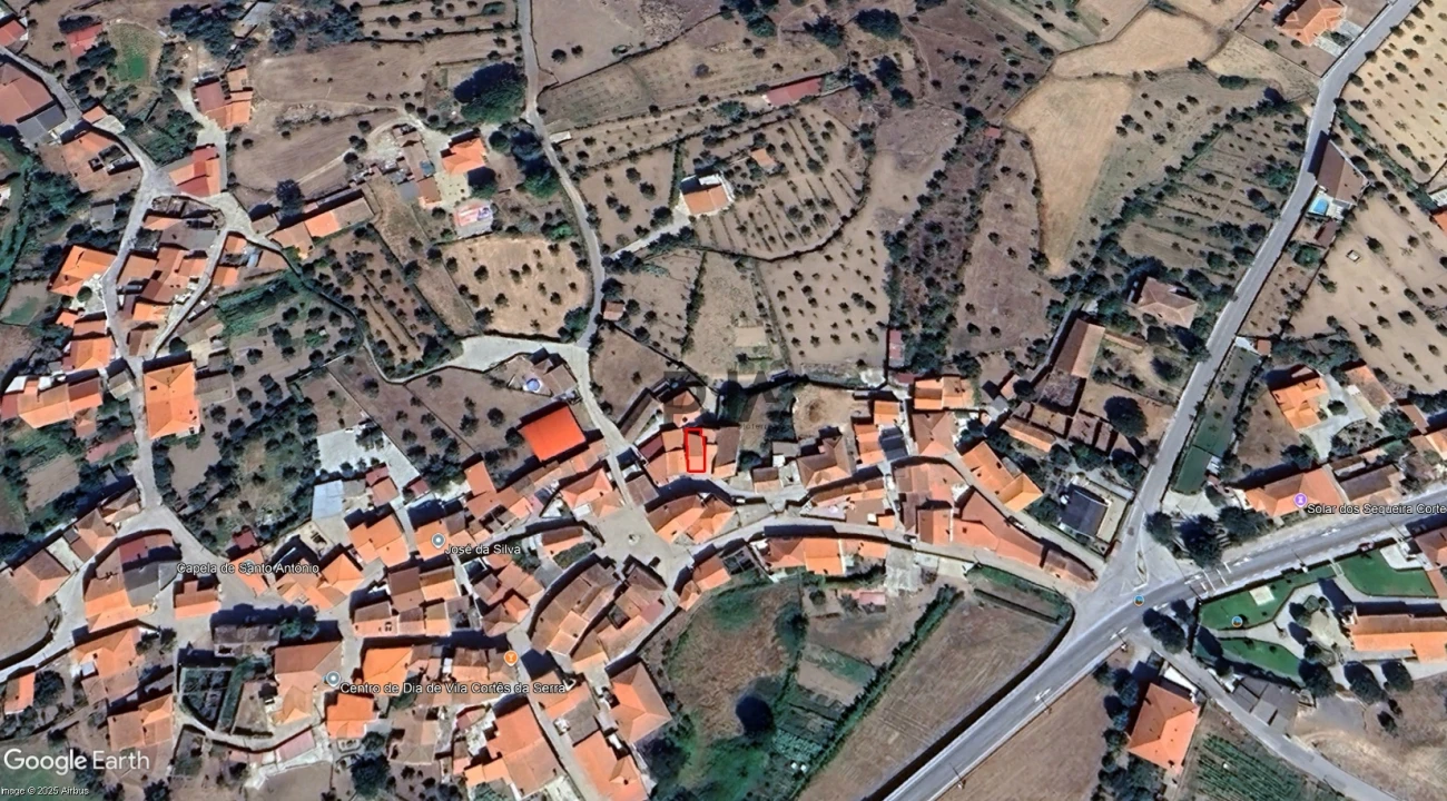 Moradia T0 para Venda em Vila Cortes da Serra Foto 8