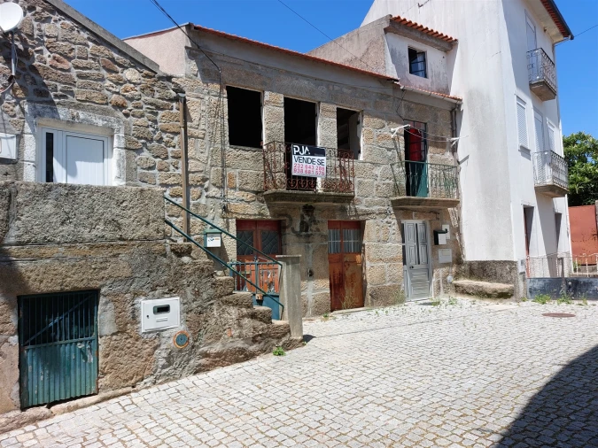 Moradia T0 para Venda em Vila Cortes da Serra Foto 2