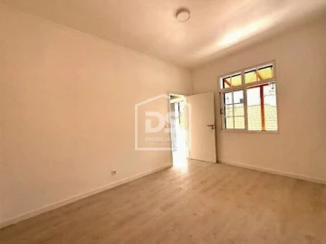 Moradia T2 para Venda em Funchal (São Pedro)