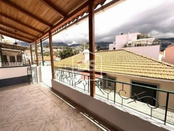 Moradia T2 para Venda em Funchal (São Pedro)