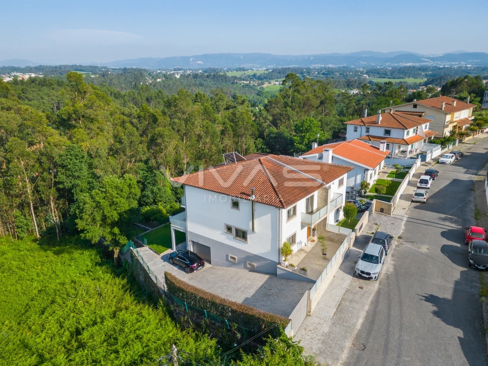 Moradia T3 para Venda em Vila Verde e Barbudo Foto 32