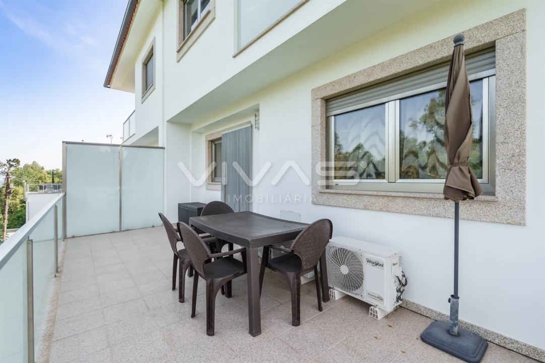 Moradia T3 para Venda em Vila Verde e Barbudo Foto 12