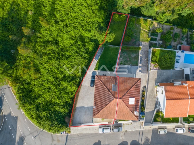 Moradia T3 para Venda em Vila Verde e Barbudo Foto 34
