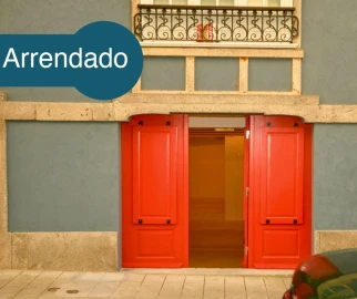 Loja para Arrendamento em Lordelo do Ouro e Massarelos